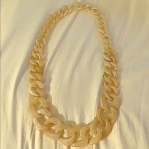 Long blonde tortoise necklace